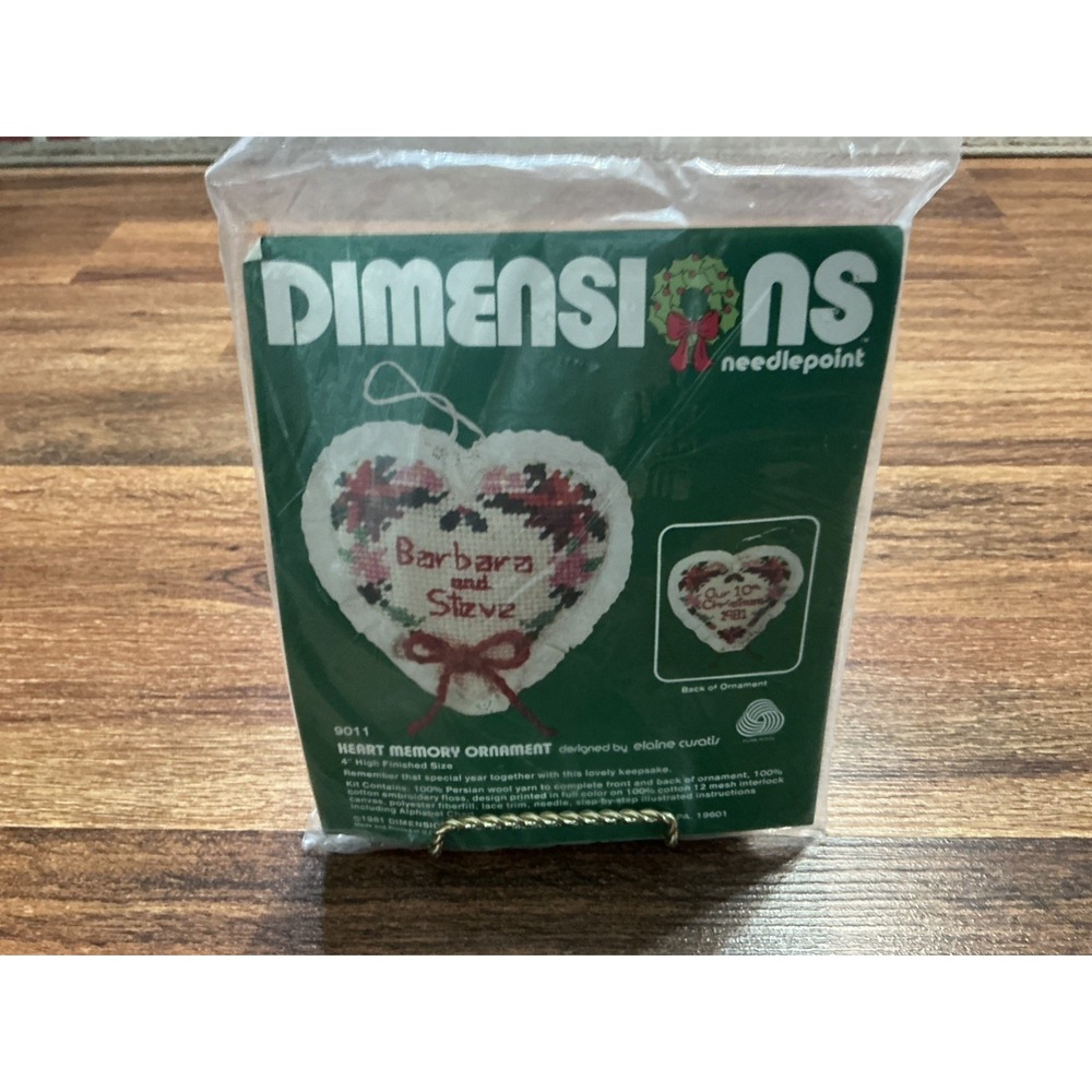 1981 Dimensions #9011 HEART MEMORY ORNAMENT Needlepoint Kit 4"